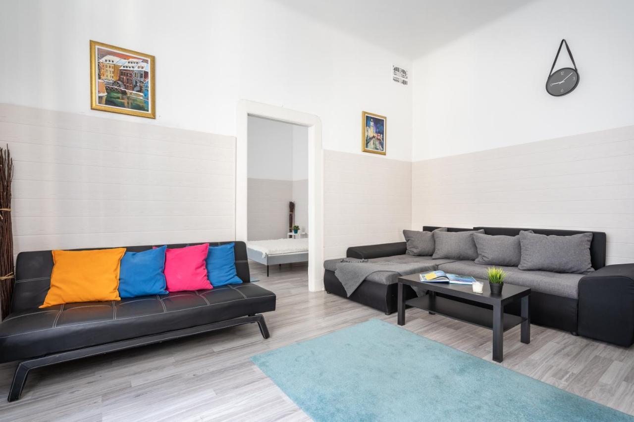 The White House Apartment Budapest Luaran gambar